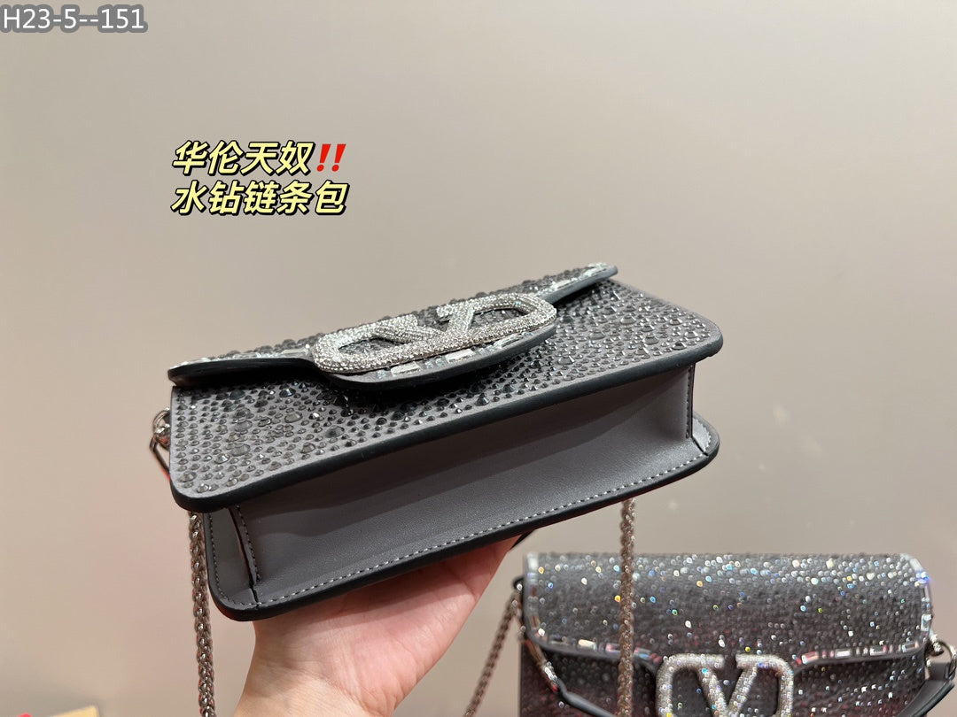 Bolsa Valentino Loco Cravejada